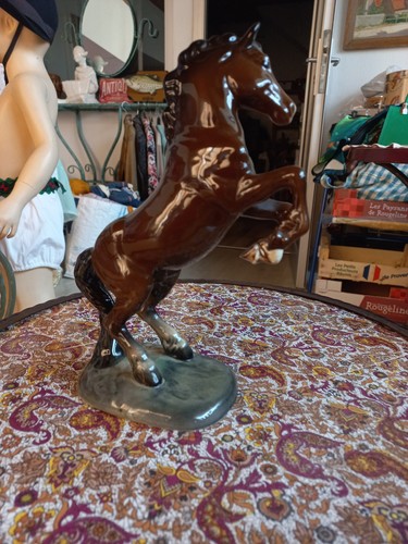 Cheval pocelaine beswick - cheval,