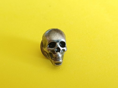 Pins vintage tout métal - vintage,,