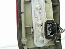 Feu arriere principal droit