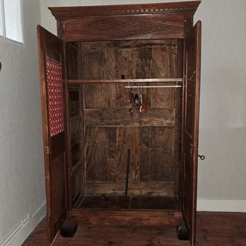 Armoire ancienne bois très - ancienne, ,très