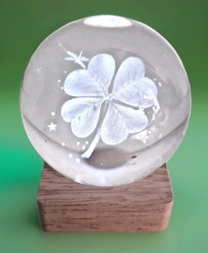 Sulfure verre sur socle - en,