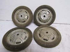 ensemble de 4 roues de voiture