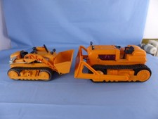 Lot de 2 anciens BULLDOZER