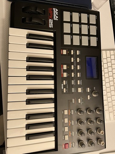 Akai mpk25 keyboard - akai,