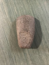 Ancienne hache polie en pierre