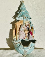 Grand Bénitier mural porcelaine polychrome Epiphanie Sainte Famille Enfant Jésus