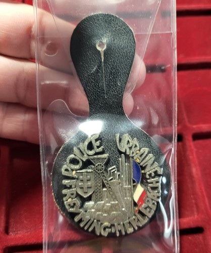 128 pucelle insigne - #128-1,