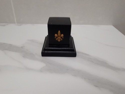 Socle bois noir satiné - bois,