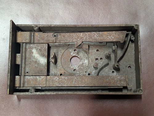 Ancienne grande serrure - grande,