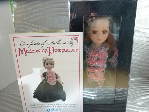 Poupée porcelaine éditions