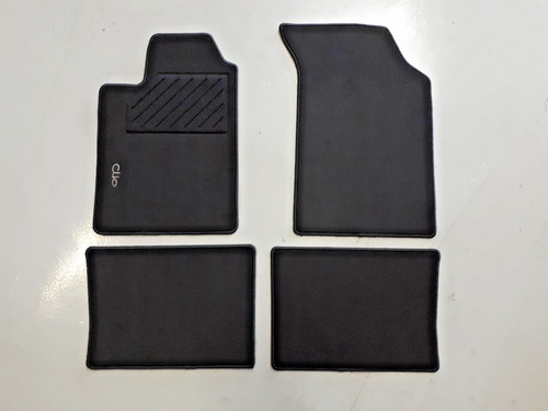 Lot tapis renault - lot, ii