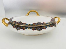 Soupière en porcelaine MF