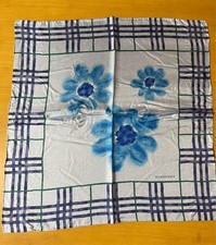 Foulard Burberry 100 % soie