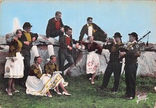 29 PENMARCH COIFFES ET