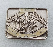 Pins Archery Tir à l'arc, chasse à l'arc 1990. version argent 26x36mm