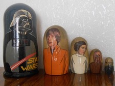 Vend un lot de 5 Poupées