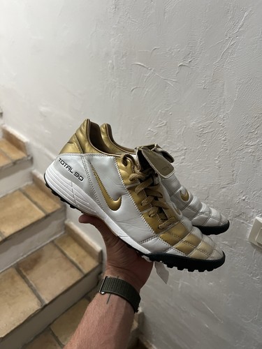Nike total astro turf - nike,
