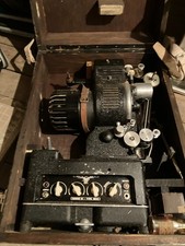 Projecteur sonore vintage 16 mm MB 15 Debrie, Haut parleur, trépied, regulateur