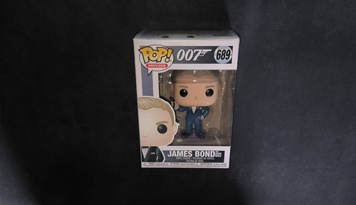 Figurine funko pop james - /,