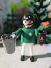 Rare manager employé café