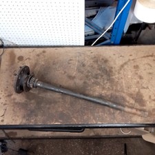Occasion : Demi arbre de roue arrière/ longueur : 66,5 cm  pour Jeep CJ5, CJ7, C