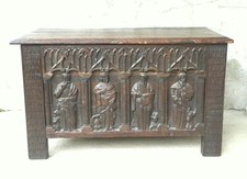 COFFRE ANCIEN style - gothique