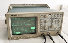 TEKTRONIX TDS 320 DIGITAL OSCILLOSCOPE 2 canaux 100 MHz.