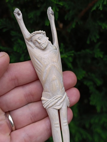 Christ crucifix janséniste