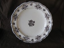 Rare assiette faïence 18e Moustiers Olérys ? 1740 - 50 décor à la pomme de terre
