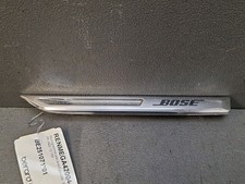 Monogramme aile avant gauche