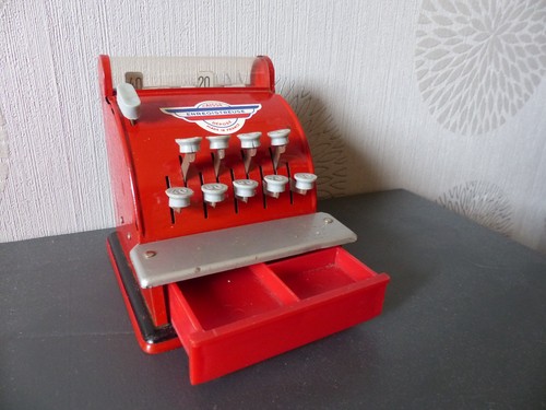 Ancienne petite caisse - ancienne,
