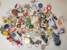 Lot Porte-Clés, Perrier, Aiguebelle, Jetons Caddies, Mère Picon... et d'autres