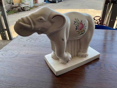 éléphant faïence de - Éléphant, en