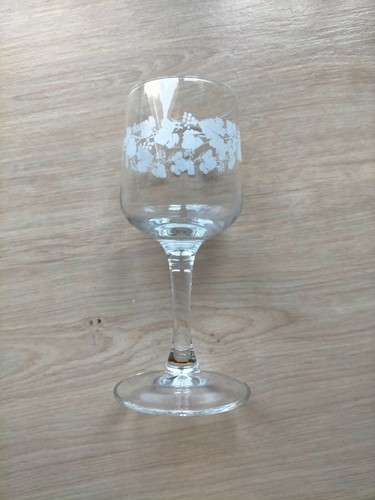 Lot verres vin - à,  à