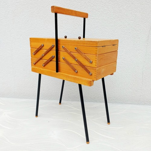 Petite travailleuse boite a - petite,