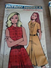  ANCIEN PATRON "  ECHO DE LA MODE ROBE  EVASEE A PLIS CREUX  T 42 ANNEE 70