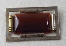 Ancienne broche, en métal