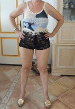 ensemble très sexy , short et petit haut légèrement transparent , taille 38-40