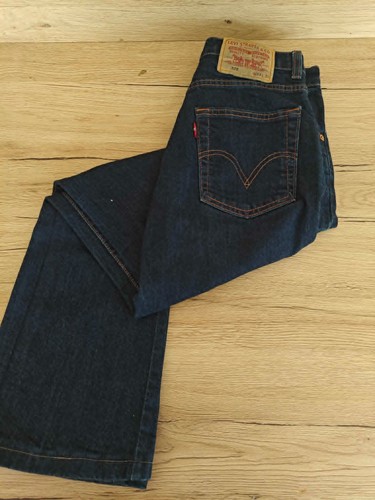 levis 525 jeans