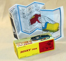 DINKY TOYS  537 RENAULT R16