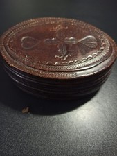 Ancien boite a bijoux en cuire