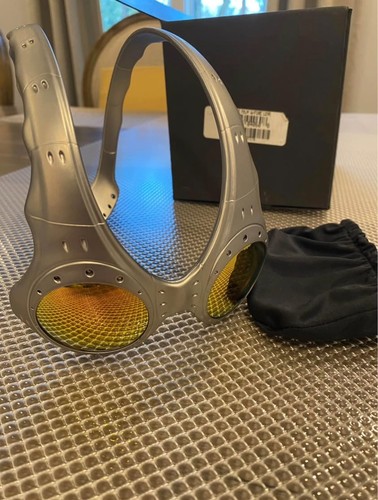 Oakley over the top - over,