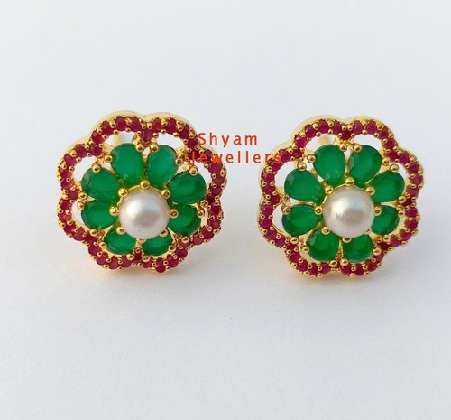 élégante boucle oreille de - Élégante,