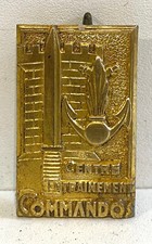 Médaille, broche, pucelle