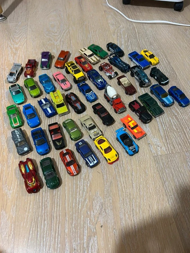 R476 lot voitures miniature - lot,