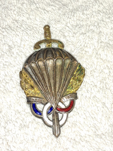Insigne broche militaire - insigne,