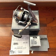 Boîte SHIMANO incluse SUPER