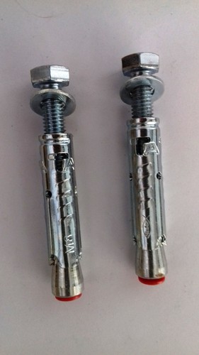 Fischer chevilles acier - 2,