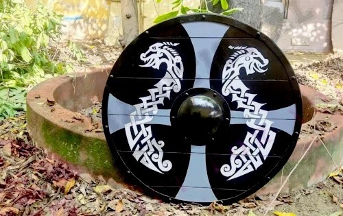 Bouclier rond médiéval - , en