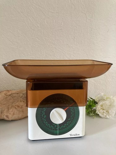 Ancienne balance de - 11,